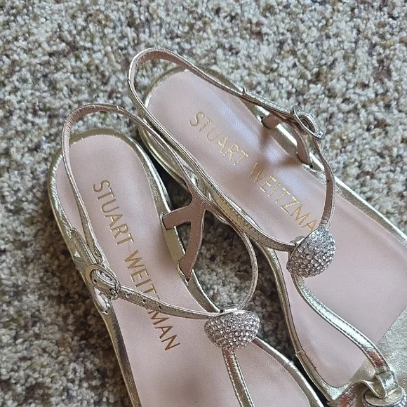 Stuart Weitzman Gold Thong Sandals with Metallic Finish - Picture 3 of 13